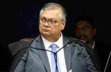  Dino proíbe saques em espécie de emendas parlamentares 